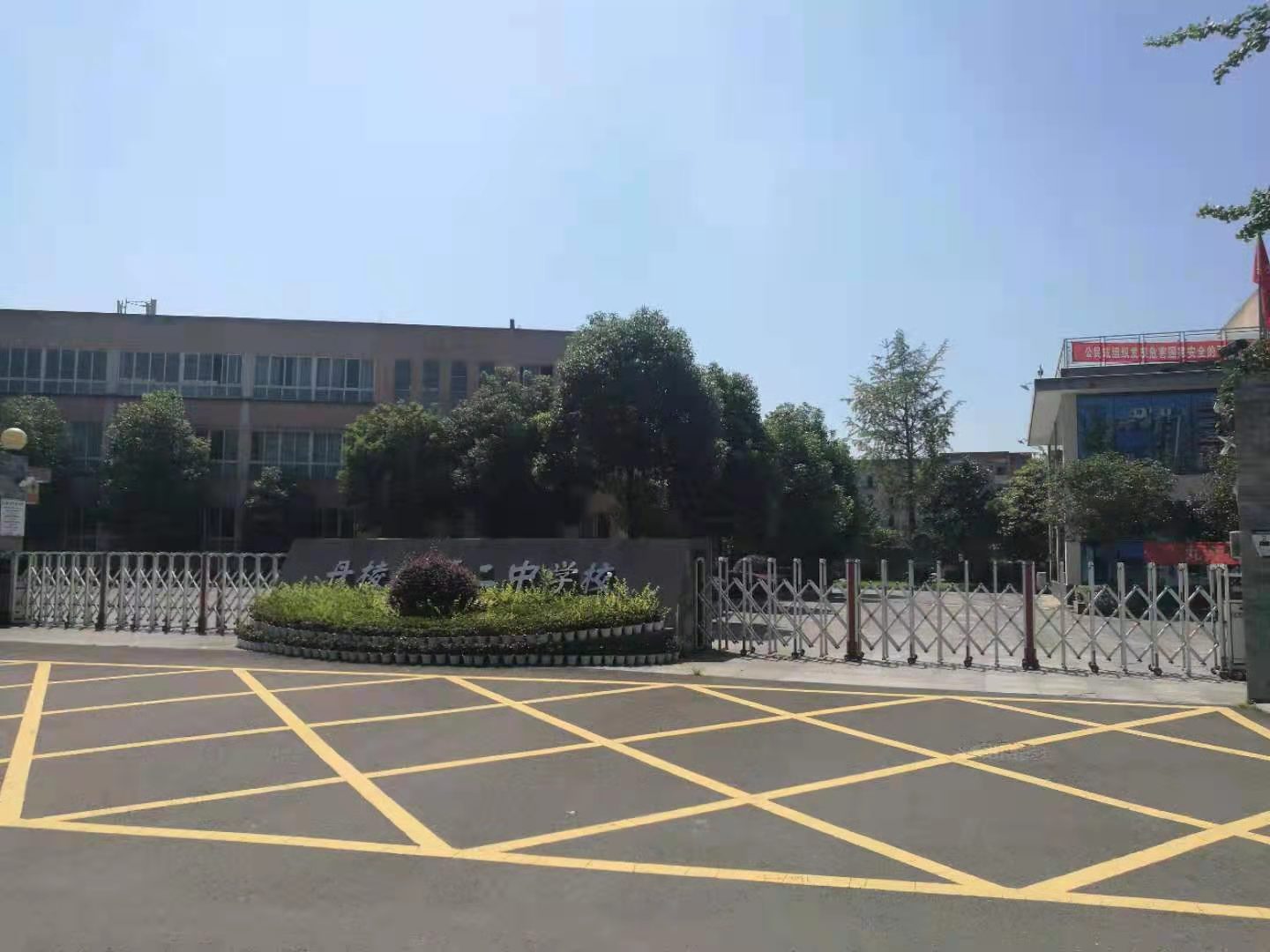 伸縮門、電動門 伸縮門、電動門